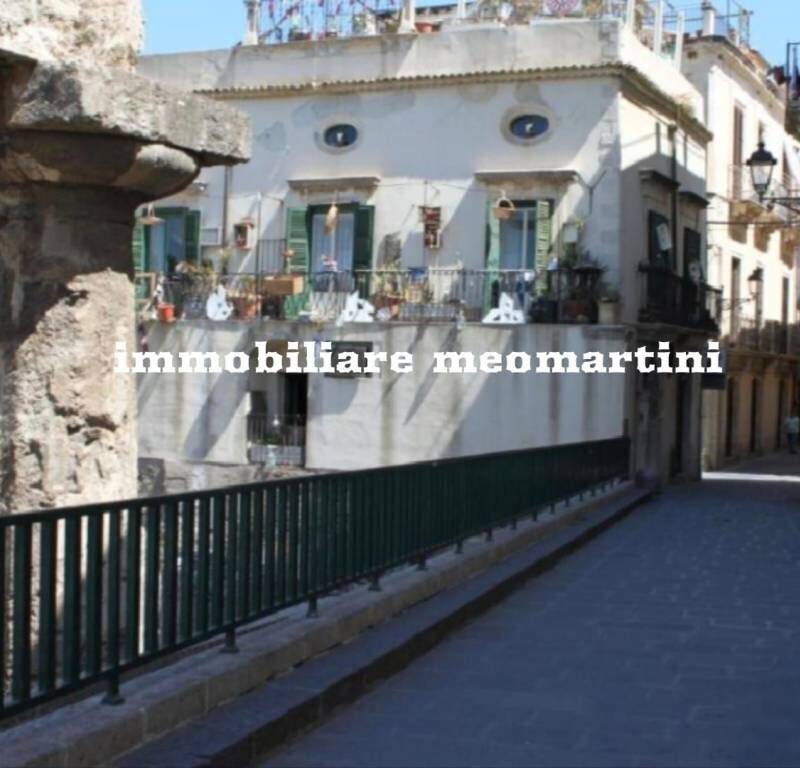 Terratetto plurifamiliare in Vendita Via Resalibera, Siracusa (SR)