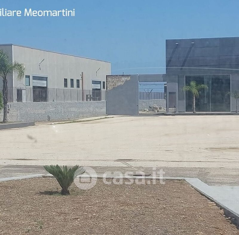 Capannone in vendita in contrada Targia, 58 Belvedere, Siracusa