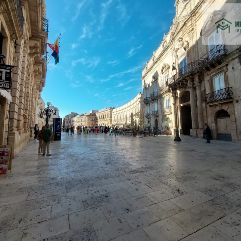 Bilocale in affitto in piazza Duomo, 2 Ortigia, Siracusa