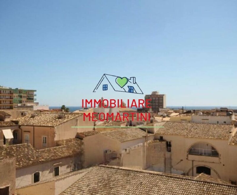 Casa indipendente in vendita in via Camillo Benso Conte di Cavour ,Avola