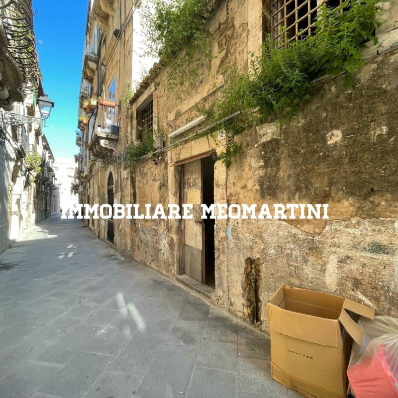 Appartamento su due piani in vendita in via Giuseppe Logoteta.Ortigia, Siracusa